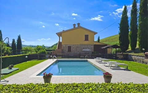Villa Alabastro: Swimming Pool, Home, Cottage, Estate, Farmhouse, Garden, Villa, Hacienda, Yard, Landscaping