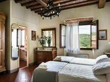 Accommodation:&nbsp;Gorgoli