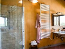 Accommodation:&nbsp;Gorgoli