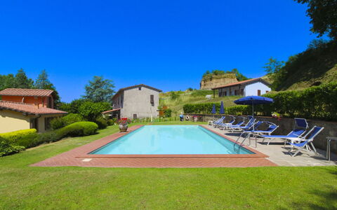Le Balze: Swimming Pool, Human Settlement, Cottage, Estate, Farmhouse, Hacienda, Eco Hotel, Resort, Village, Villa