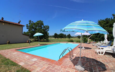 Il Viaggiolo: Sky, Water, Swimming Pool, Plant, Azure, Shade, Building, Outdoor Furniture, Tree, Sunlounger