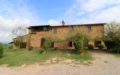 Casa Bella: Cloud, Plant, Sky, Window, Building, Thatching, Tree, House, Land Lot, Natural Landscape