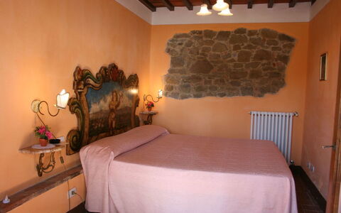 Podere della Crocchia: Bedroom, Room, Bed, Property, Furniture, Bed Sheet, Wall, Interior Design, Bed Frame, Real Estate