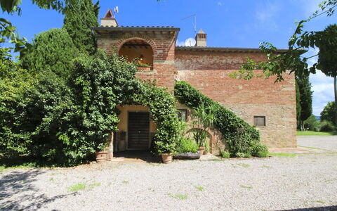 Villa Cecilia: House, Home, Estate, Cottage, Lawn, Garden, Landscaping, Farmhouse, Hacienda, Yard