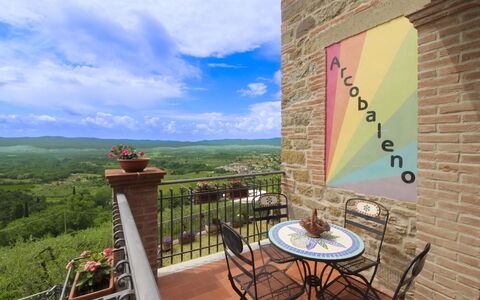 Agriturismo Arcobaleno: Chair, Balcony, Houseplant, Villa, Hacienda