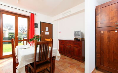 Accommodation:&nbsp;Oak 200.1