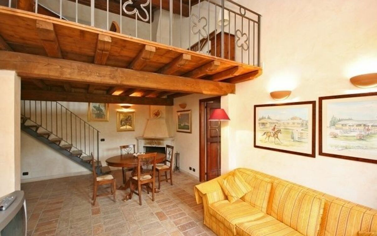 Accommodation:&nbsp;Cavalieri 4