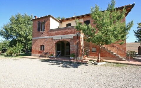 Pienza: Property, House, Building, Real Estate, Home, Villa, Rural Area, Estate, Architecture, Land Lot