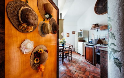 Accommodation:&nbsp;Le Crete