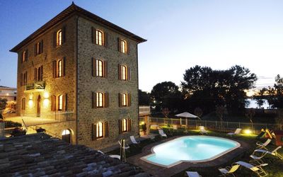 Trasimeno: Property, Home, Building, House, Sky, Real Estate, Swimming Pool, Architecture, Lighting, Estate