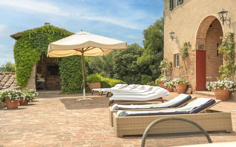 Centolivi 14: Estate, Outdoor Furniture, Hacienda, Villa, Garden, Courtyard, Landscaping, Flowerpot, Mansion, Brick