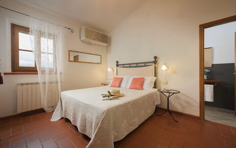 Villa Giare: Furniture, Interior Design, Wall, Bed, Floor, Flooring, Bedroom, Ceiling, Wood, Room