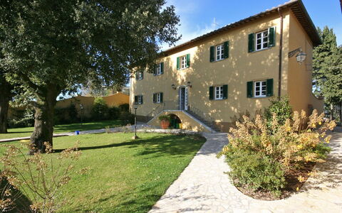 Dante: Property, House, Home, Building, Estate, Real Estate, Farmhouse, Villa, Land Lot, Architecture