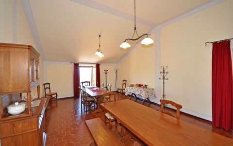 Dante: Room, Property, Wood Flooring, Building, Hardwood, Floor, Laminate Flooring, Interior Design, Furniture, House