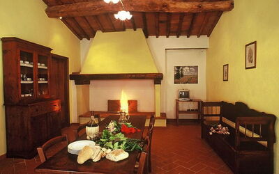 Accommodation:&nbsp;Granaio