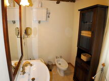 Accommodation:&nbsp;Botto & Bruno