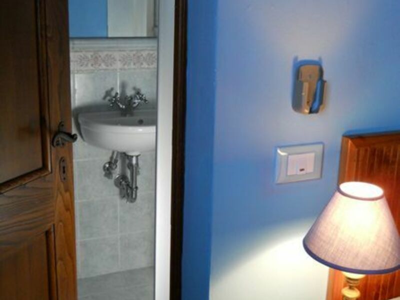 Accommodation:&nbsp;Bedroom Castello