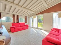 Accommodation:&nbsp;Artisti 5