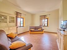 Accommodation:&nbsp;Artisti 6