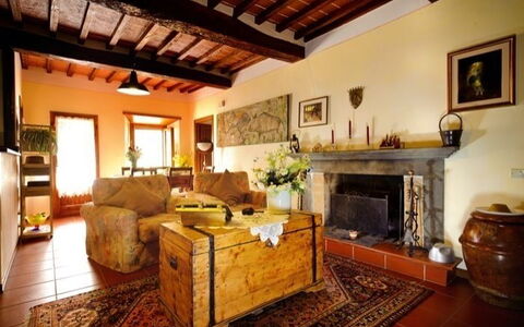 Hall of the apartment L'Uliveta.