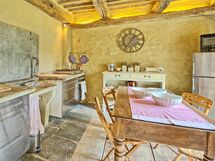 Accommodation:&nbsp;Poggiodoro