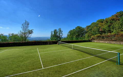 Gellino: Sport Venue, Tennis Court, Grass, Sky, Lawn, Net, Tree, Plant, Sports, Artificial Turf