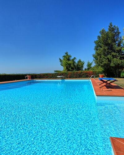 Gellino: Swimming Pool, Property, Leisure, Azure, Real Estate, Estate, Grass, House, Vacation, Villa