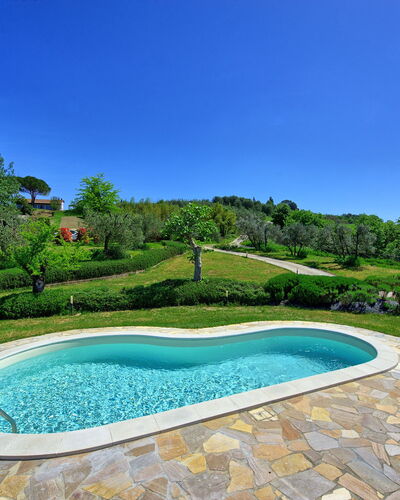 Villa Roberto: Swimming Pool, Property, Real Estate, Natural Landscape, Estate, House, Water, Home, Leisure, Building