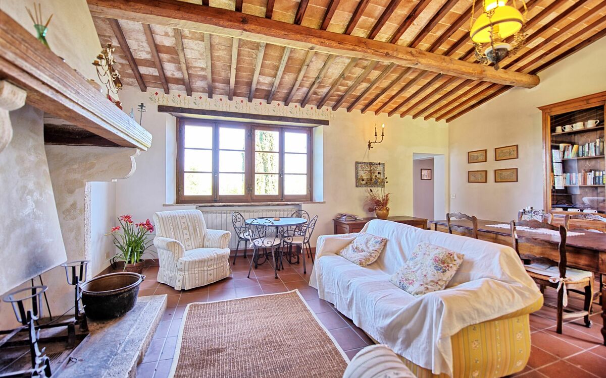 Accommodation:&nbsp;Sarteano 1