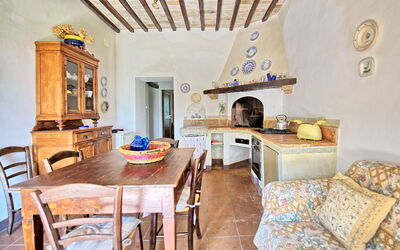 Accommodation:&nbsp;Sarteano 4