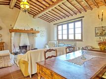 Accommodation:&nbsp;Sarteano 1