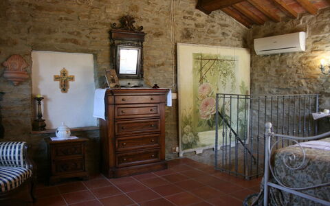 La Casina del Bosco: Room, Property, Building, Furniture, House, Interior Design, Floor, Estate