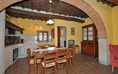 Accommodation:&nbsp;Orciaia 1