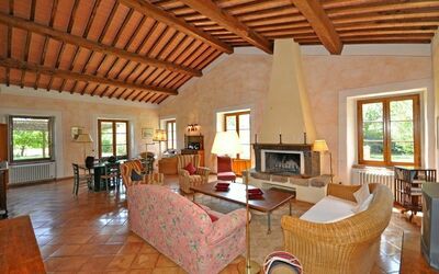 Sabina 3: Property, Building, Room, House, Interior Design, Furniture, Real Estate, Living Room, Home, Ceiling