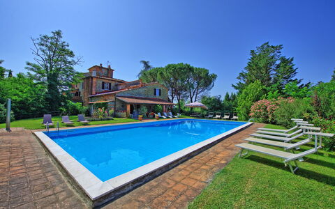 Villa Campogialli: Swimming Pool, Property, Estate, Real Estate, House, Home, Building, Grass, Villa, Residential Area