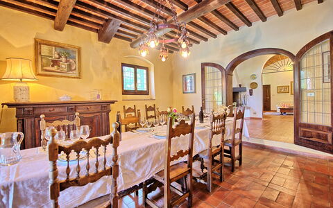Villa Campogialli: Property, Room, Building, Dining Room, Restaurant, Real Estate, Ceiling, Interior Design, Furniture, Estate