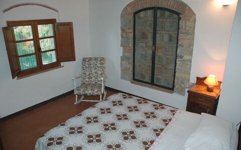 Appartamento Beatrice: Room, Bedroom, Property, Furniture, Bed, Floor, Architecture, Building, Interior Design, Bed Sheet