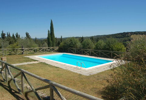 Appartamento Beatrice: Swimming Pool, Property, Villa, Real Estate, House, Leisure, Building, Estate, Eco Hotel, Vacation