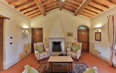 Accommodation:&nbsp;Camera 10