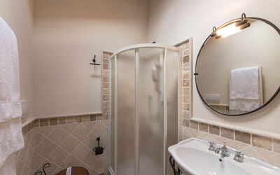 Accommodation:&nbsp;Camera 7