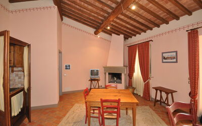 Accommodation:&nbsp;Cornia 5