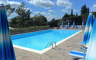 Gloriana: Swimming Pool, Property, Leisure, Majorelle Blue, Vacation, Real Estate, Water, Azure, Resort, Villa