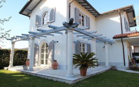 Villa Leo