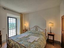 Accommodation:&nbsp;Girasole