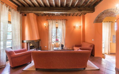 Accommodation:&nbsp;Poiana