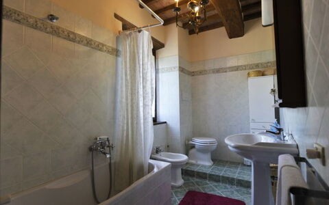 Casetta i Ciliegi: Bathroom, Property, Room, Interior Design, Building, Architecture, Plumbing Fixture, House, Real Estate, Sink