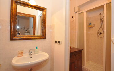 Accommodation:&nbsp;Sofia 1