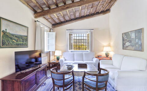 Le Pergole: Room, Property, Living Room, Interior Design, Building, Furniture, House, Real Estate, Home, Ceiling