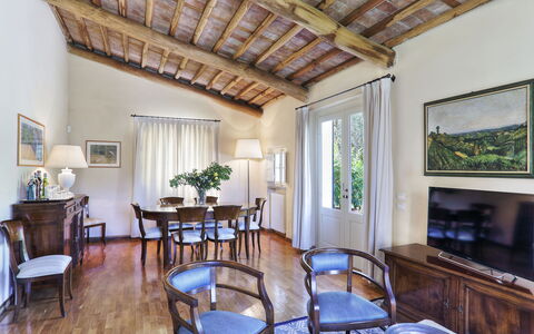 Le Pergole: Room, Property, Building, Furniture, Real Estate, House, Interior Design, Ceiling, Table, Estate