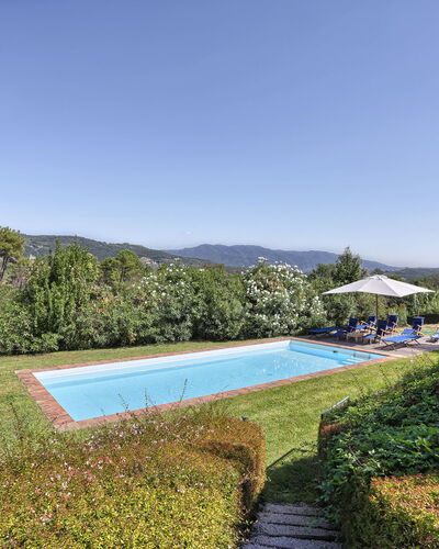 Le Pergole: Natural Landscape, Property, Swimming Pool, Real Estate, Nature Reserve, Estate, House, Landscape, Rural Area, Grass